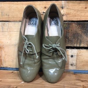 Pour la Victorie Oxford shoes sz 8 olive green charol women’s